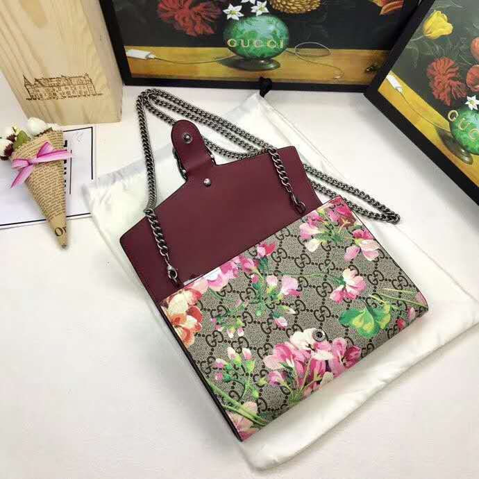 GGG - Bags District - 601