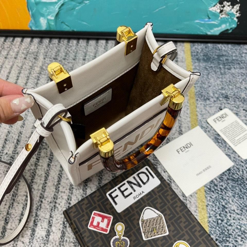 Luxury  Bags Fendi 161