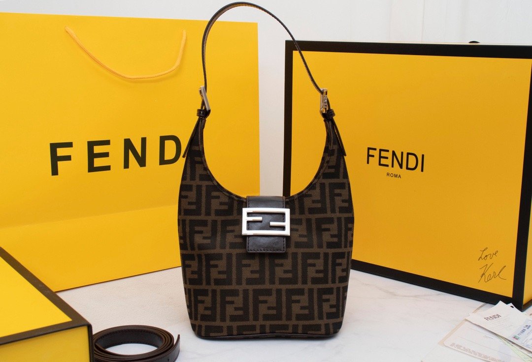 Designer Handbags Fendi 018