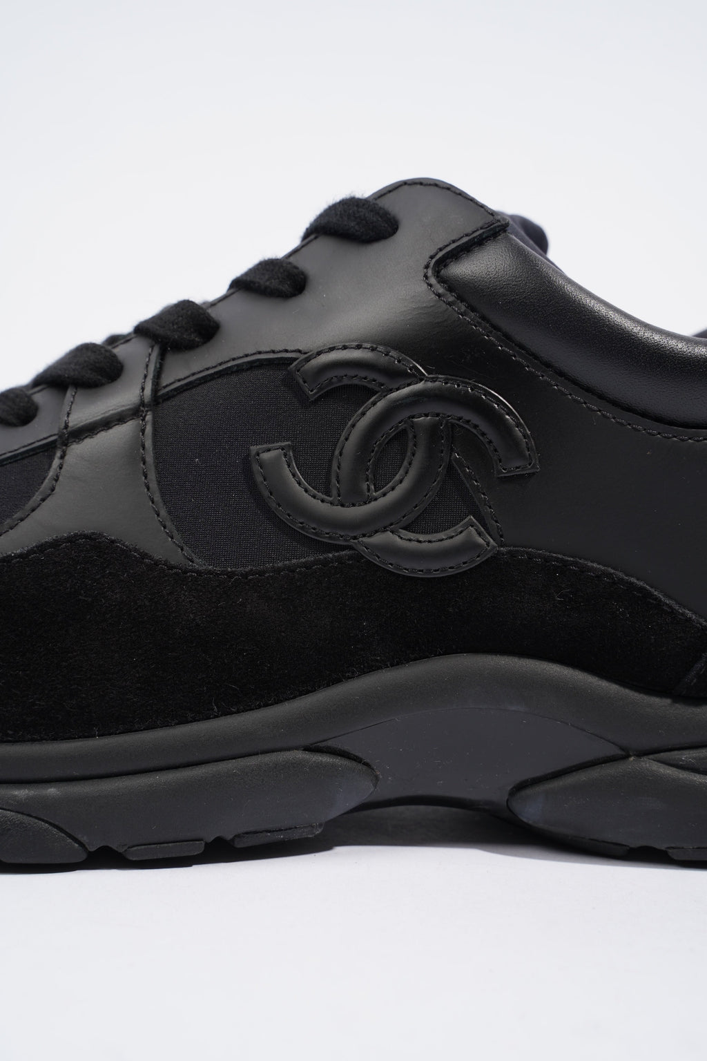 Chanel CC Logo Sneaker Black Leather EU 42 UK 8