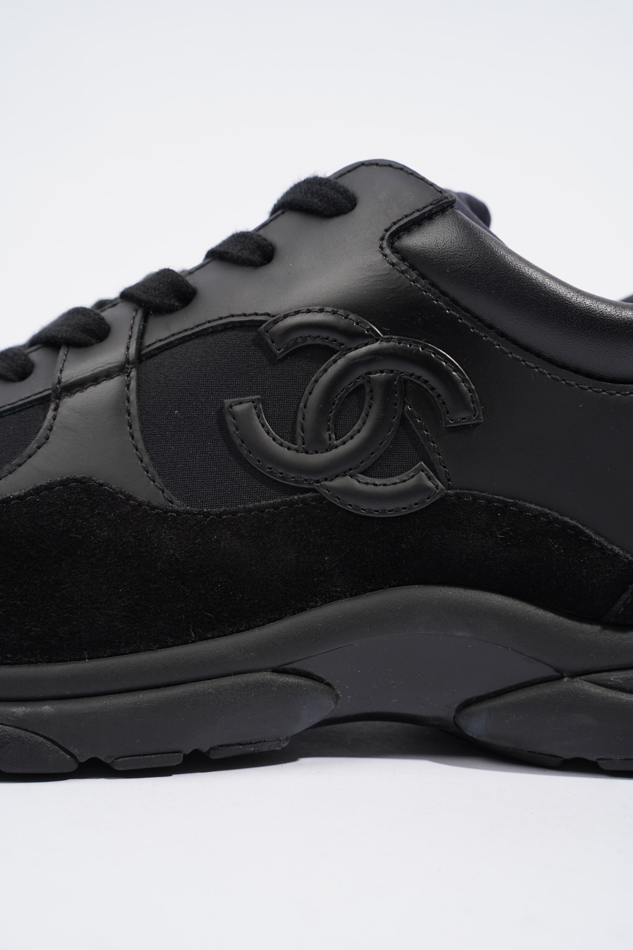 Chanel CC Logo Sneaker Black Leather EU 42 UK 8