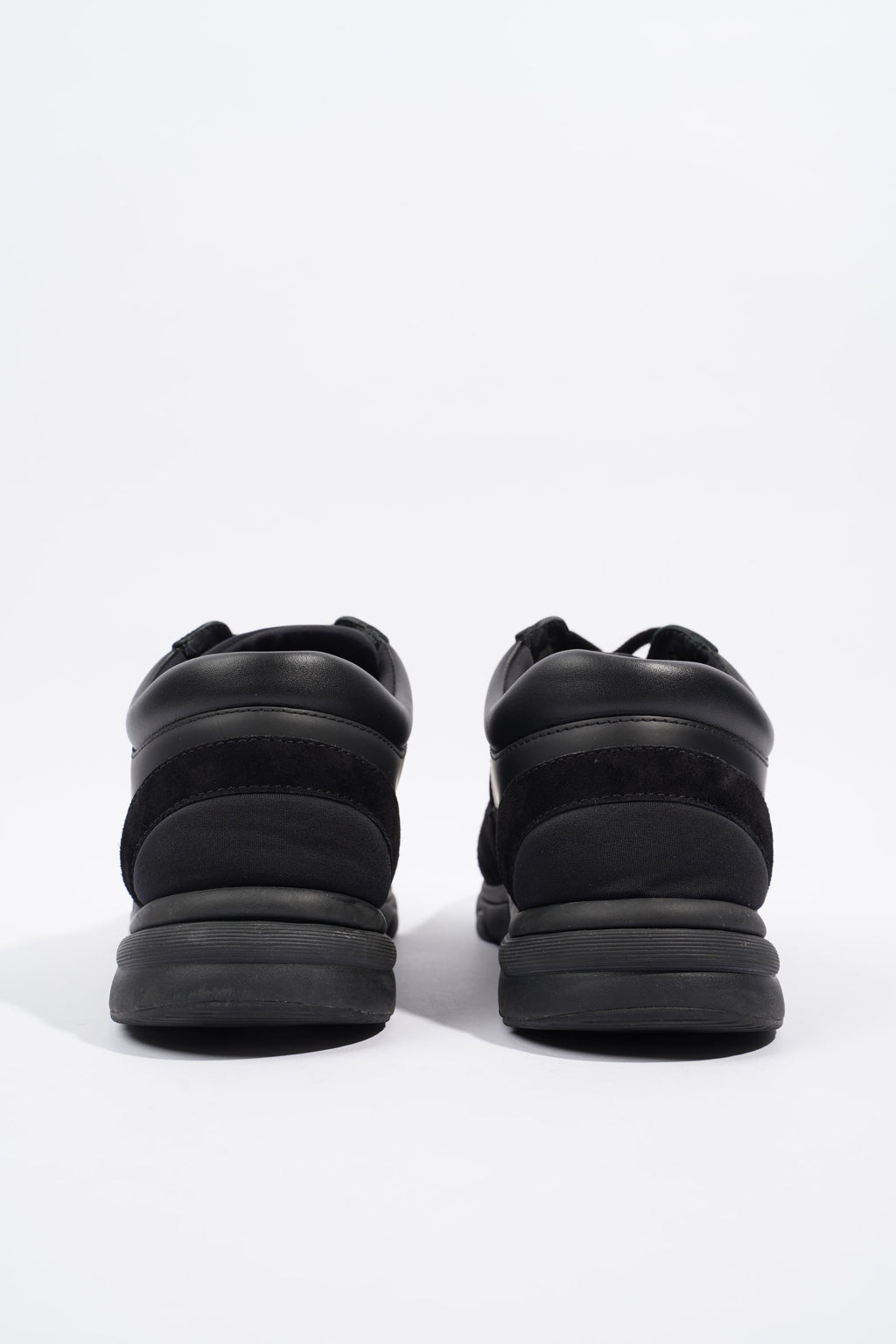 Chanel CC Logo Sneaker Black Leather EU 42 UK 8