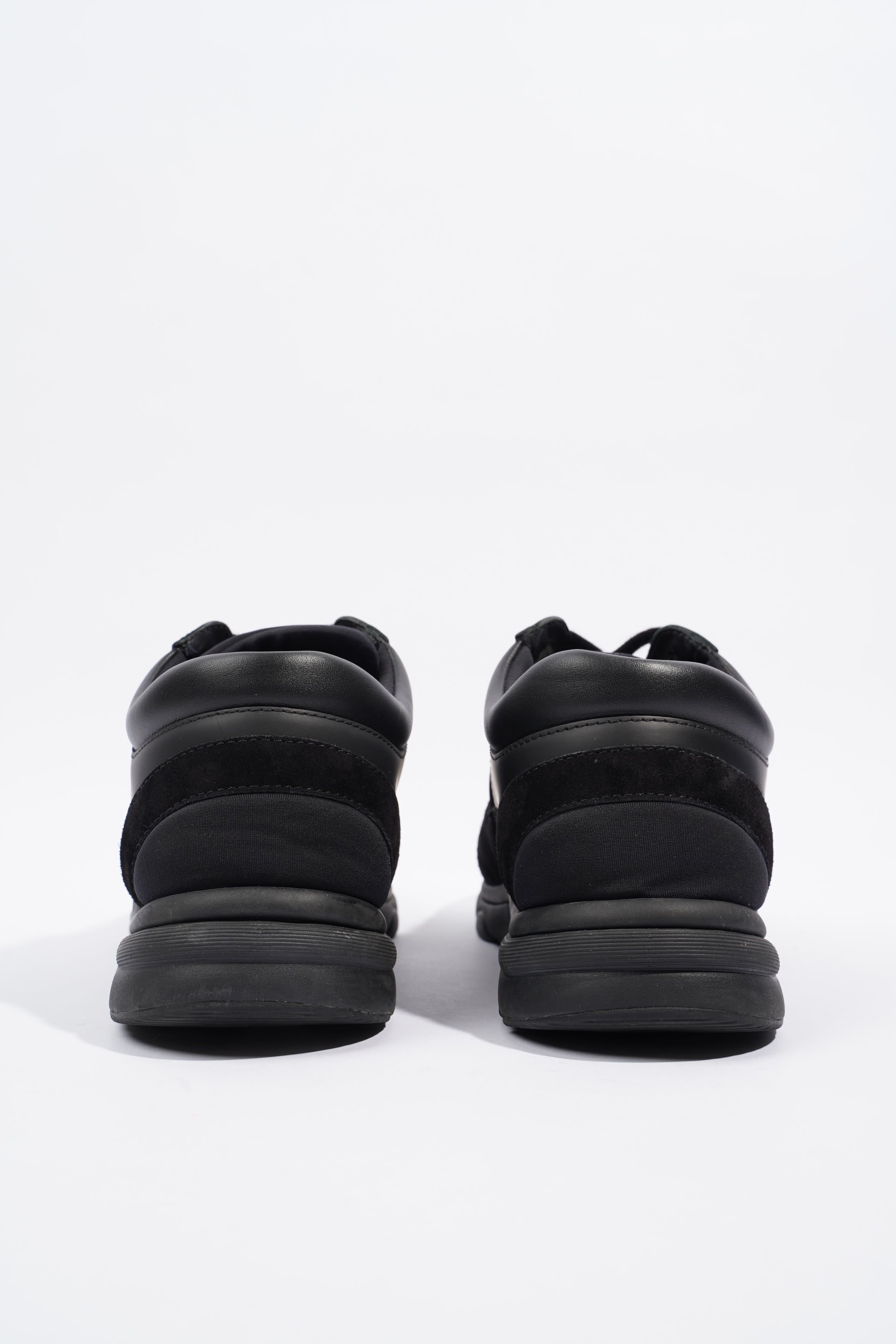 Chanel CC Logo Sneaker Black Leather EU 42 UK 8