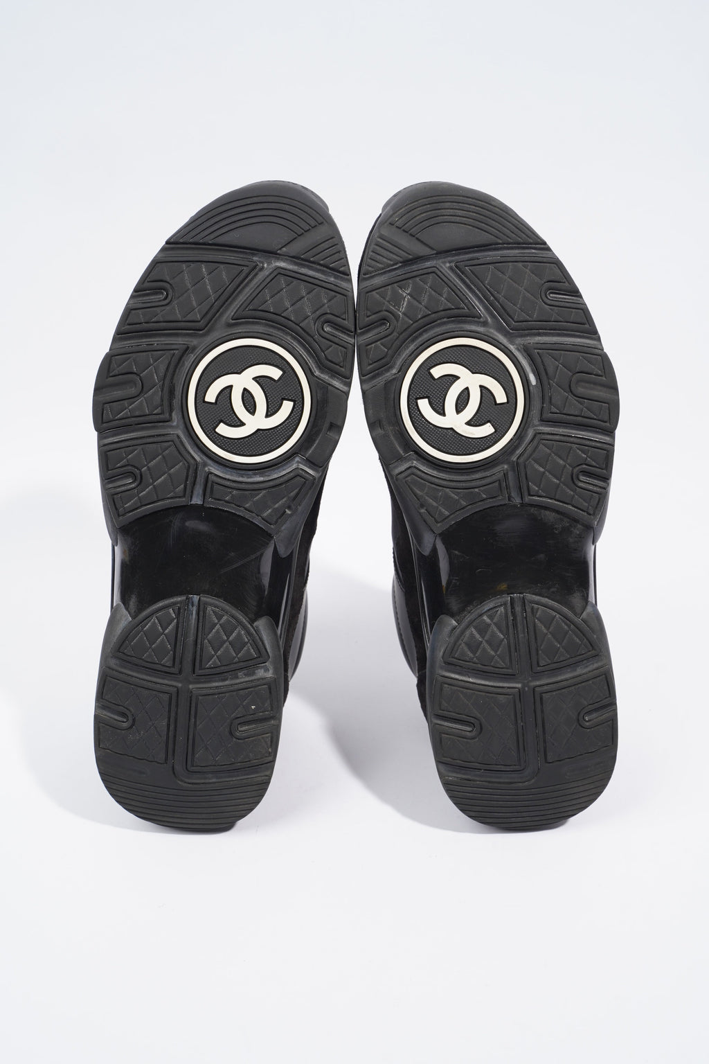 Chanel CC Logo Sneaker Black Leather EU 42 UK 8