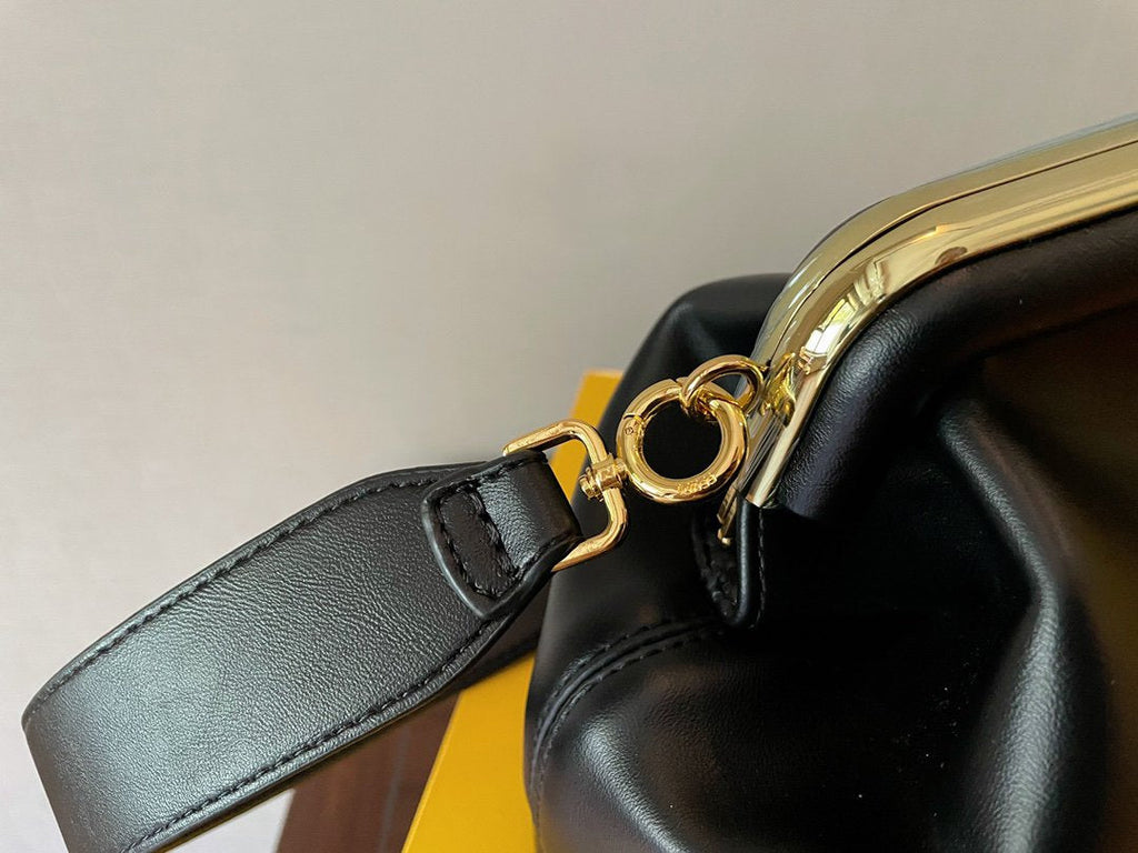 Luxury  Bags Fendi 199