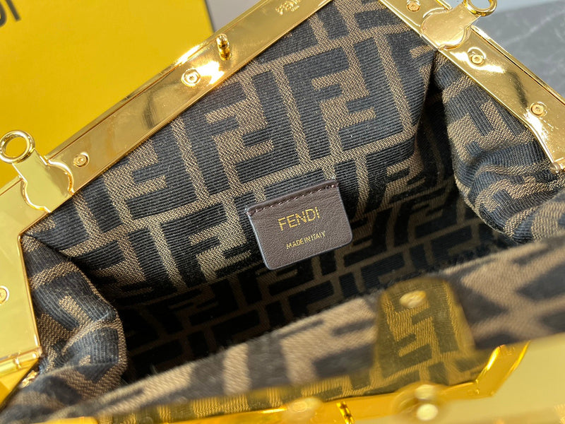 FDI - Bags District - 060