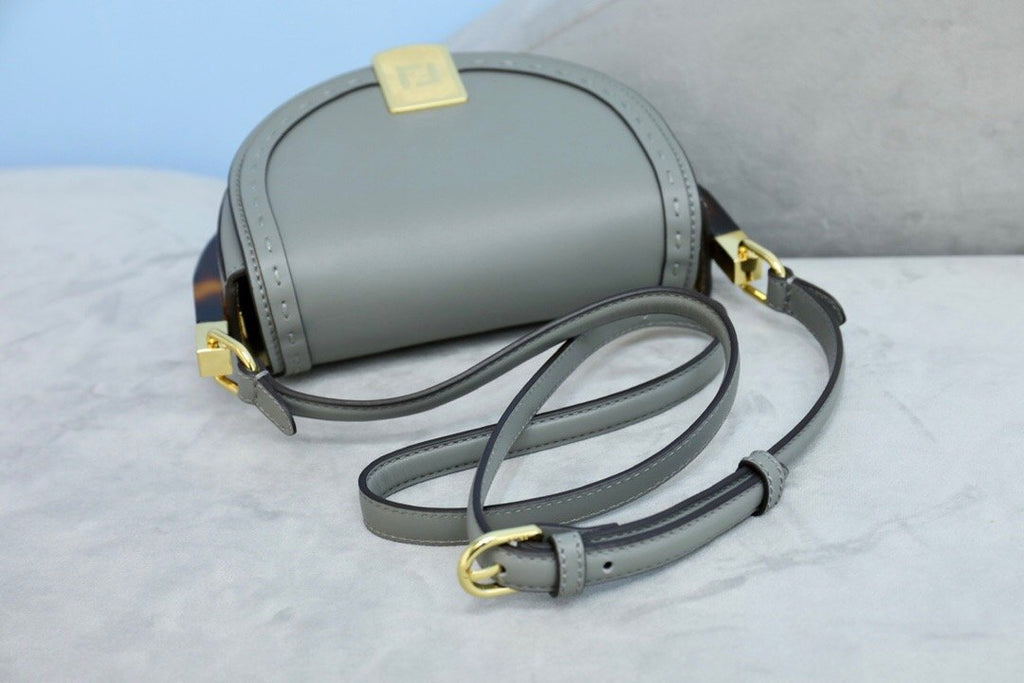 Luxury  Bags Fendi 056