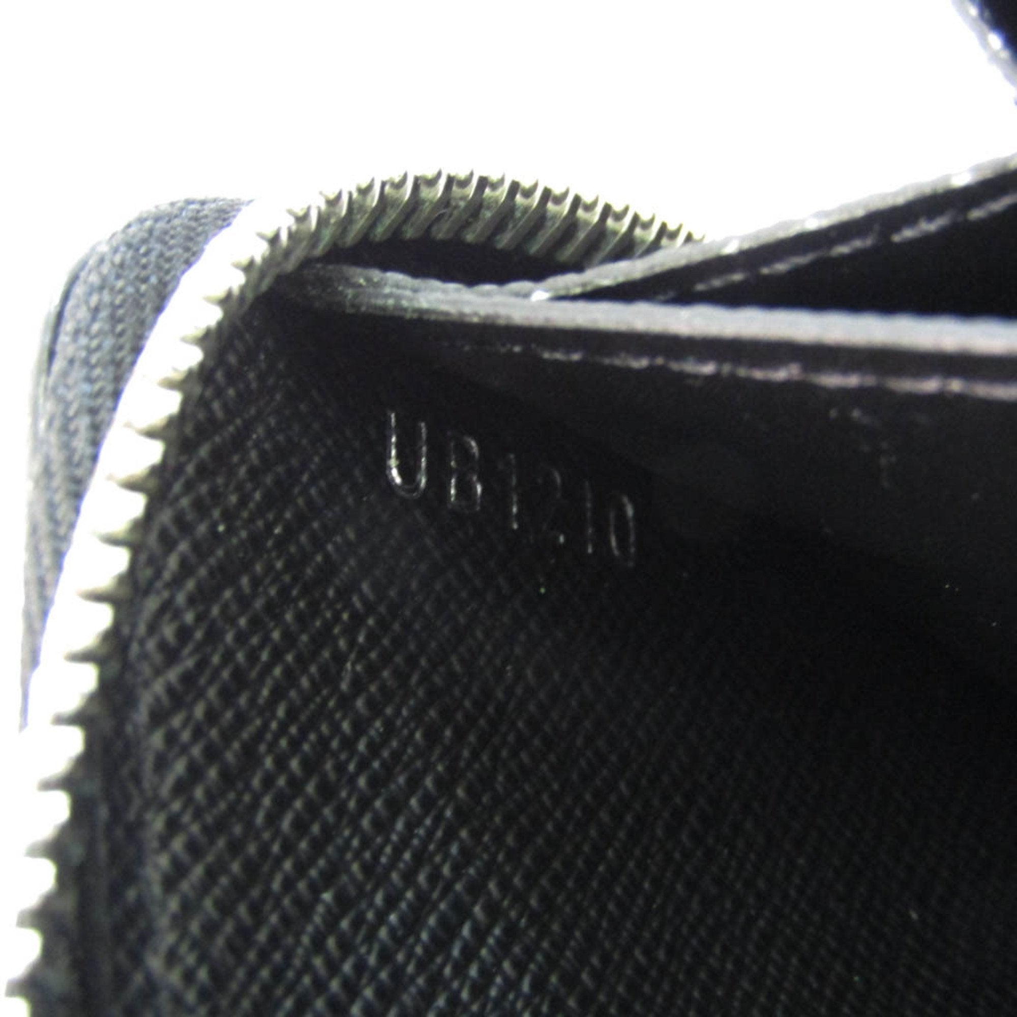 Louis Vuitton Black Leather Portefeuille Clemence wallet accessories