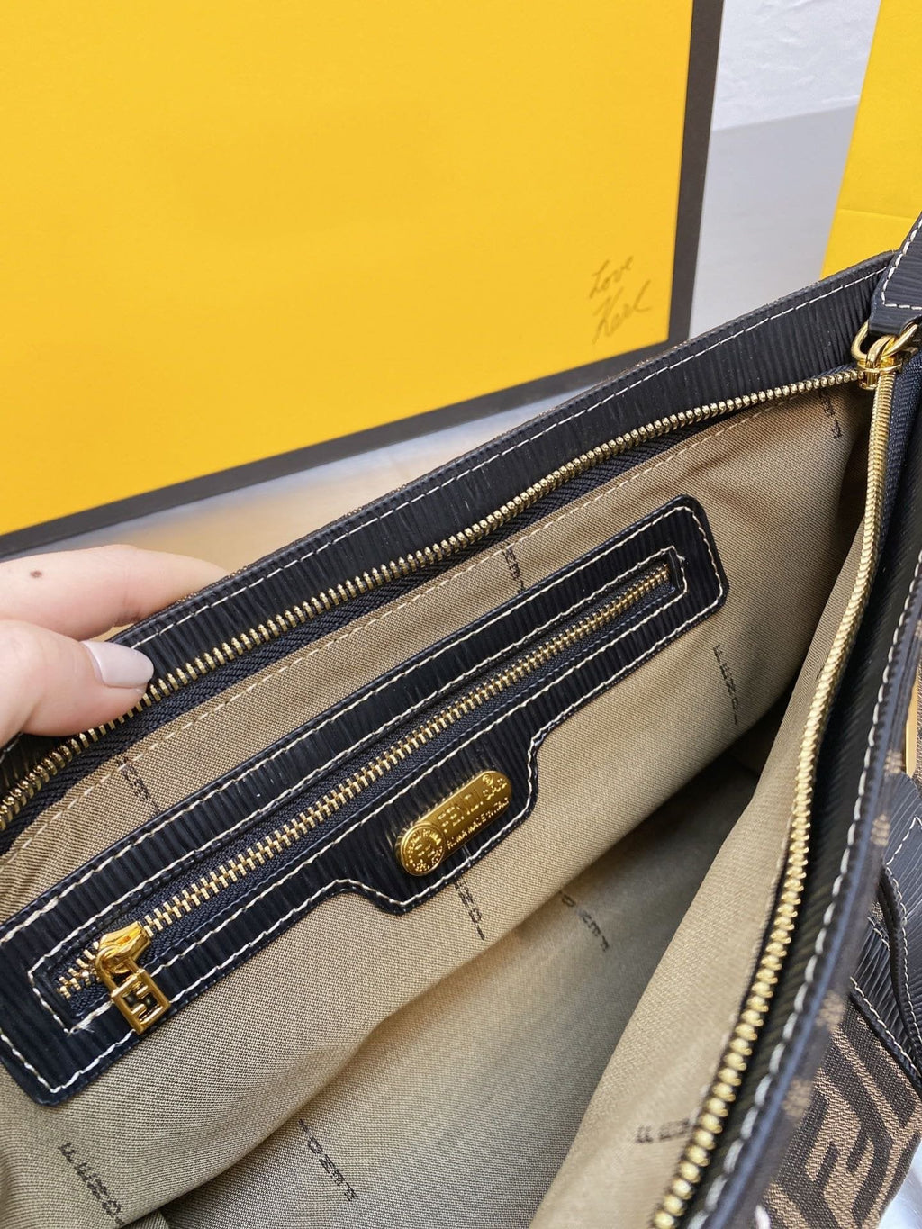 NEW Arrival Bags Fendi 104