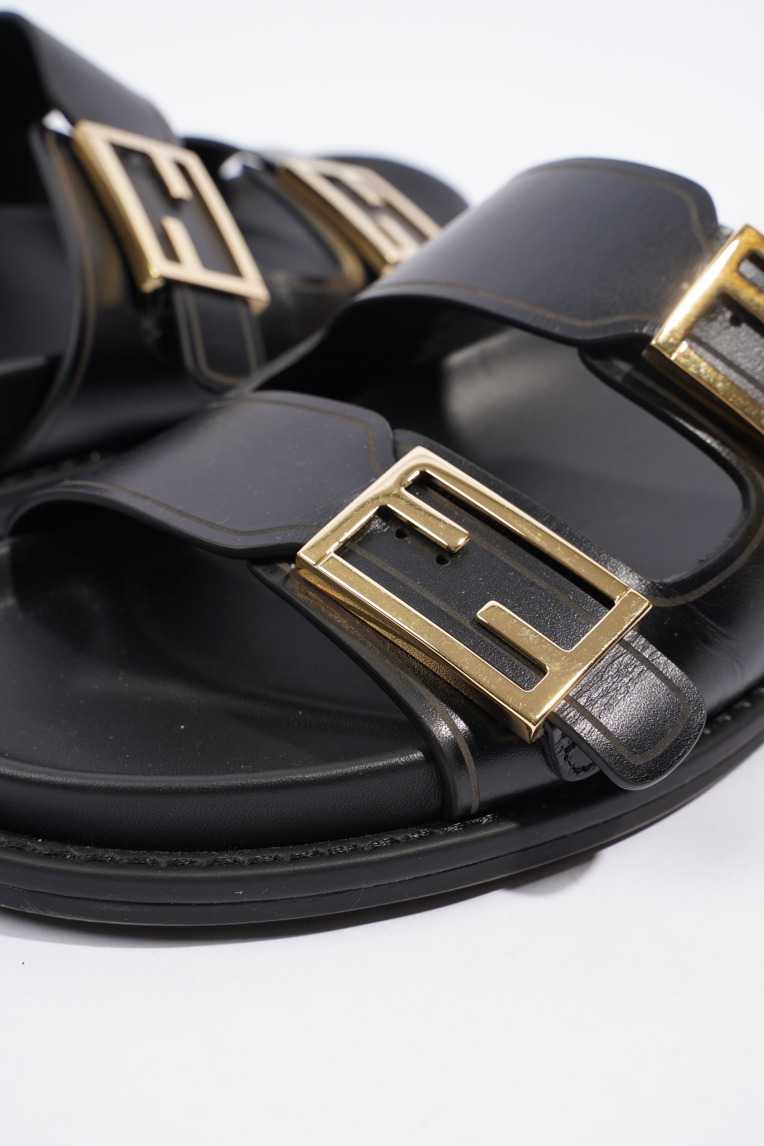 Fendi Feel Black Leather EU 40 UK 7