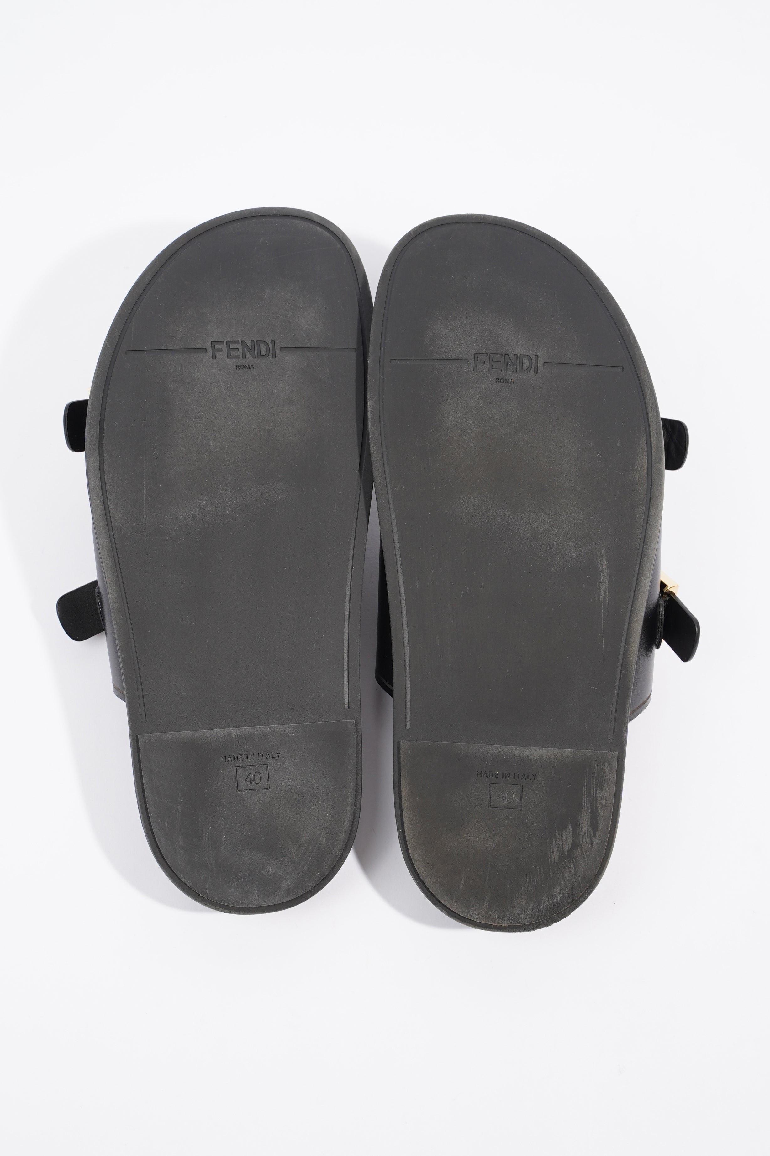 Fendi Feel Black Leather EU 40 UK 7