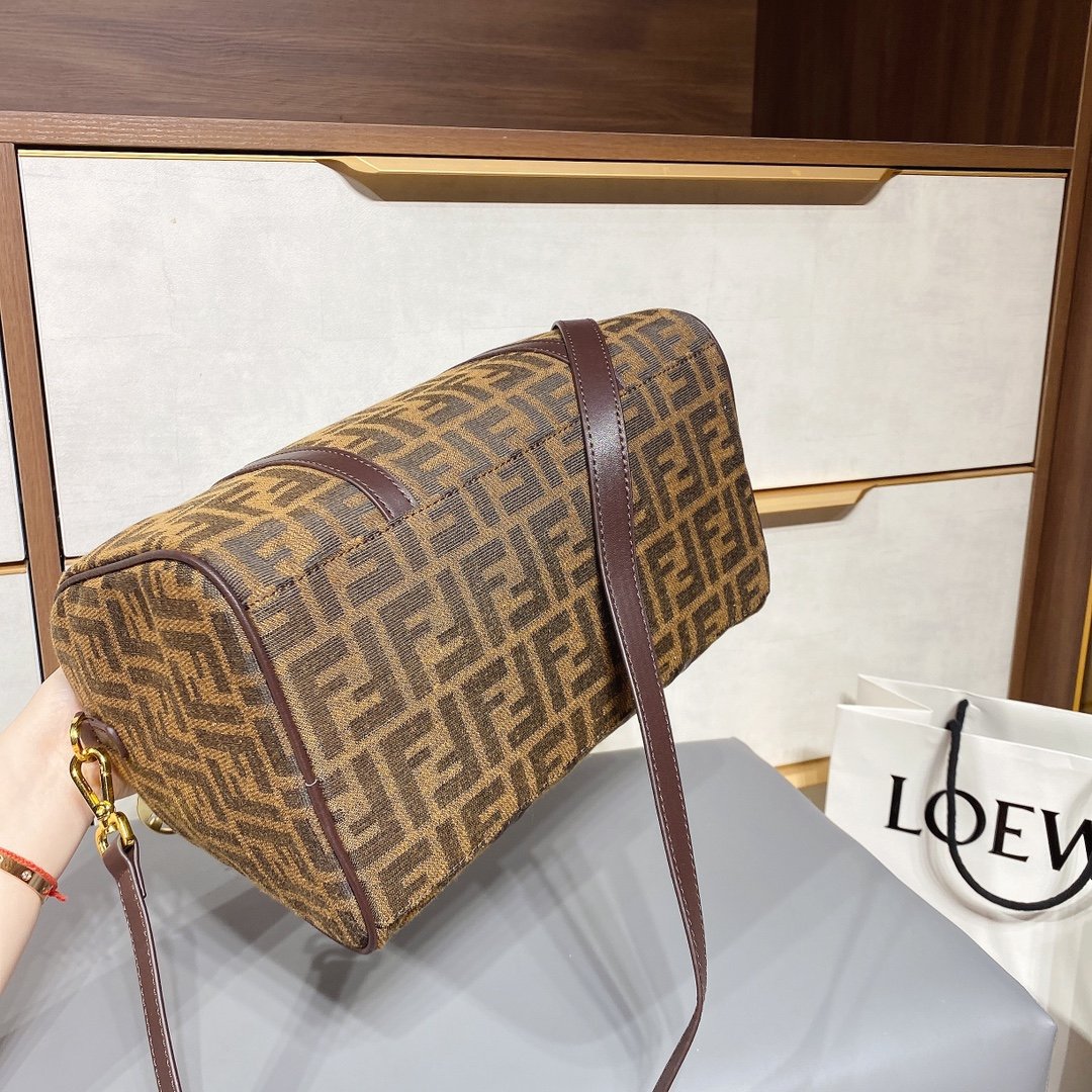 Luxury  Bags Fendi 149