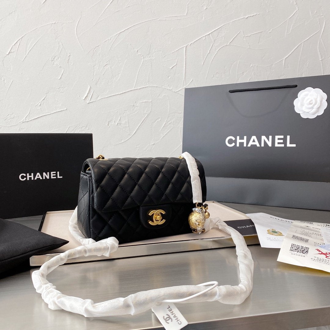 Designer Handbags Chanel 047