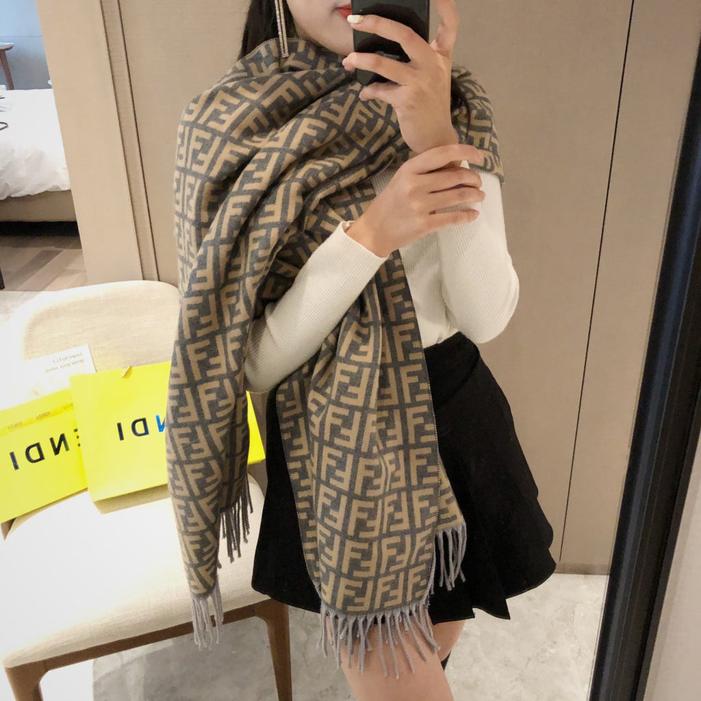 Luxury Fendi  Scarf 014