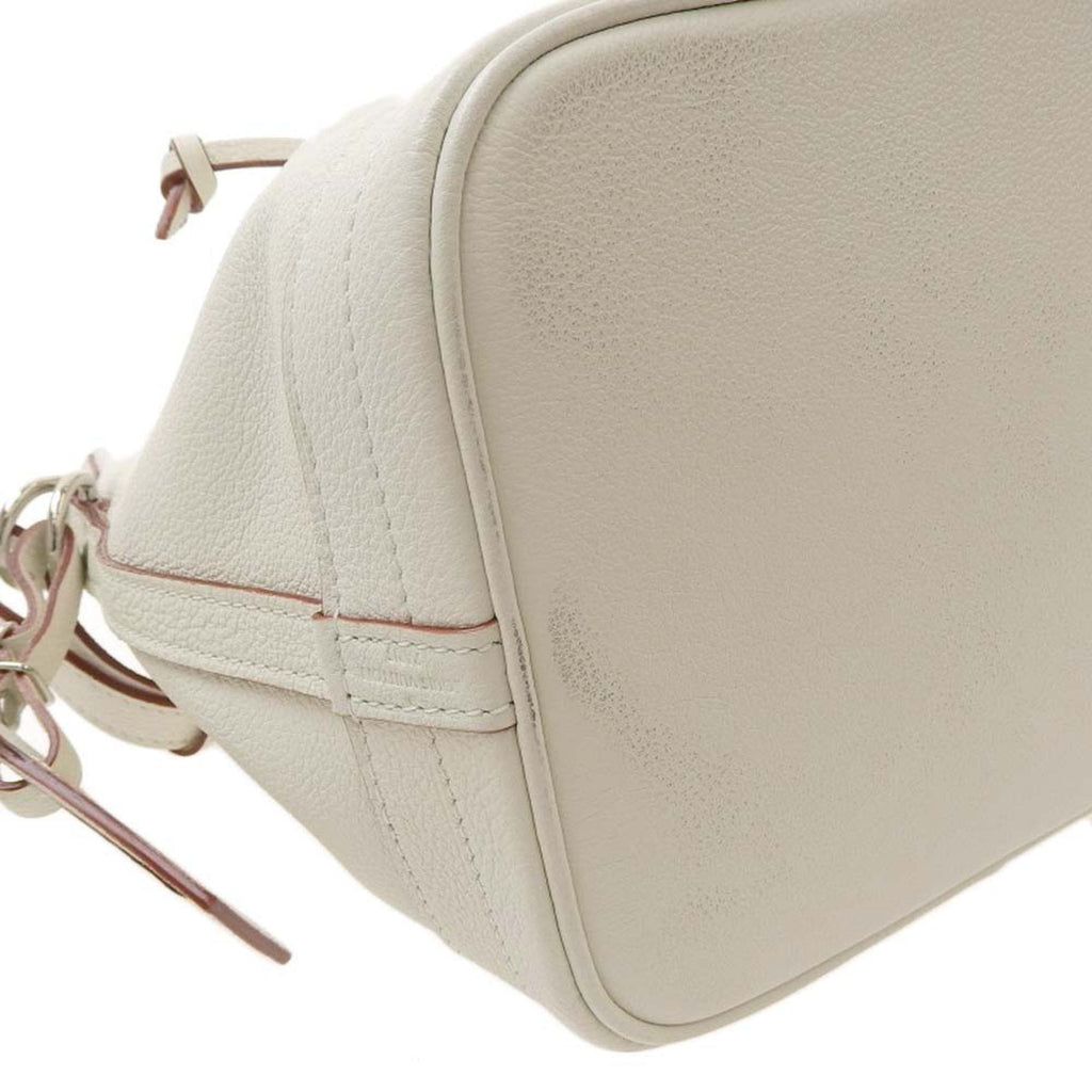 Louis Vuitton White Leather Drawsting shoulder bag