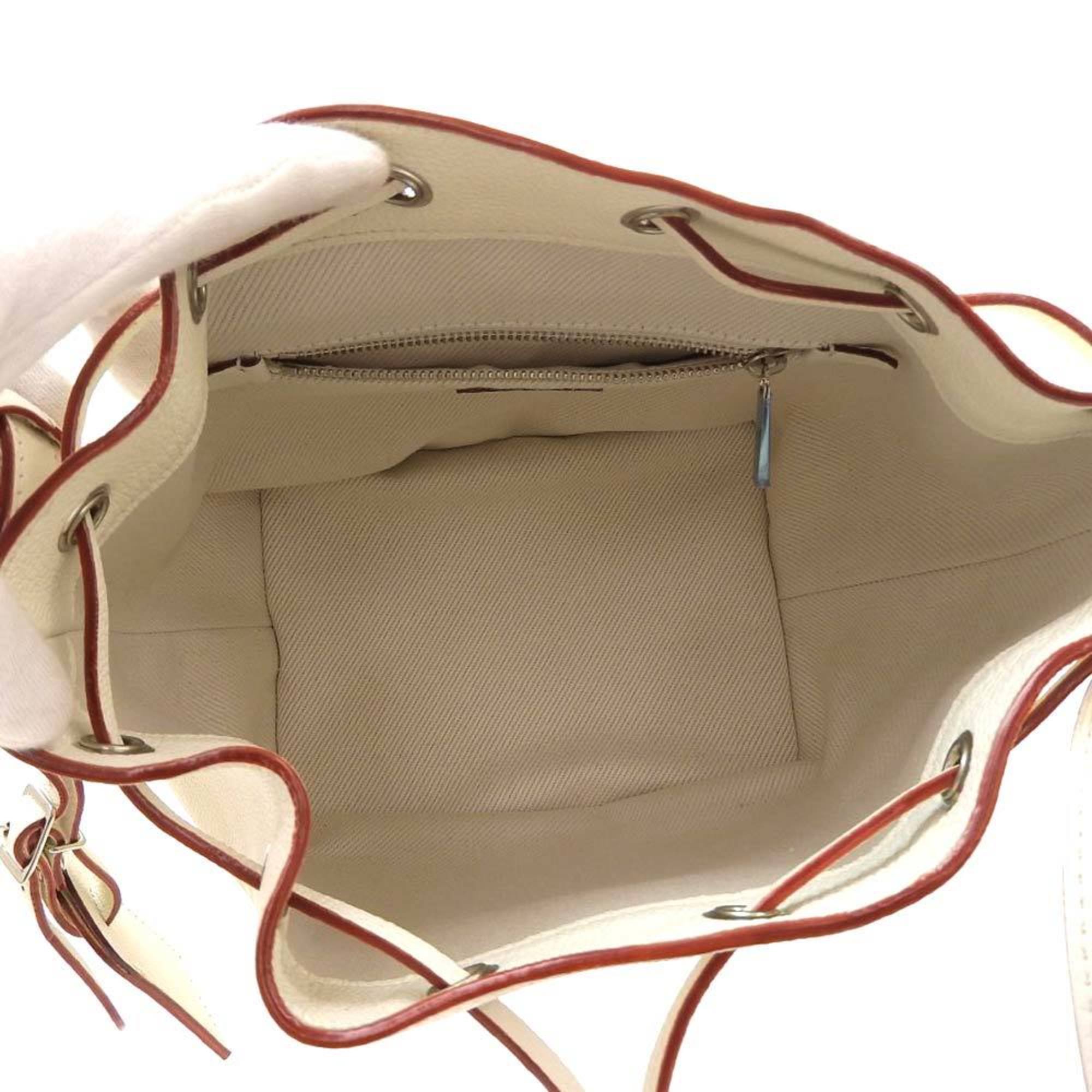 Louis Vuitton White Leather Drawsting shoulder bag