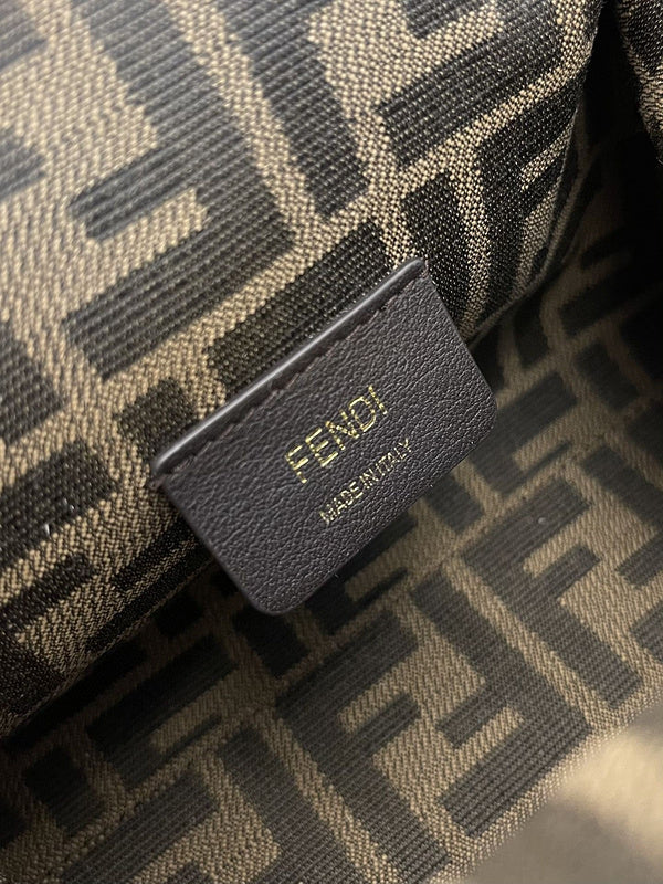 FDI - Bags District - 036
