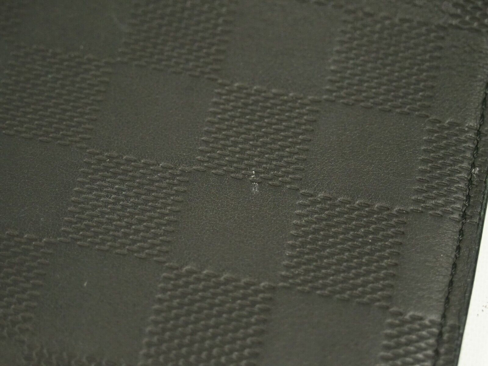 Louis Vuitton Black Leather Portefeuille Brazza wallet accessories
