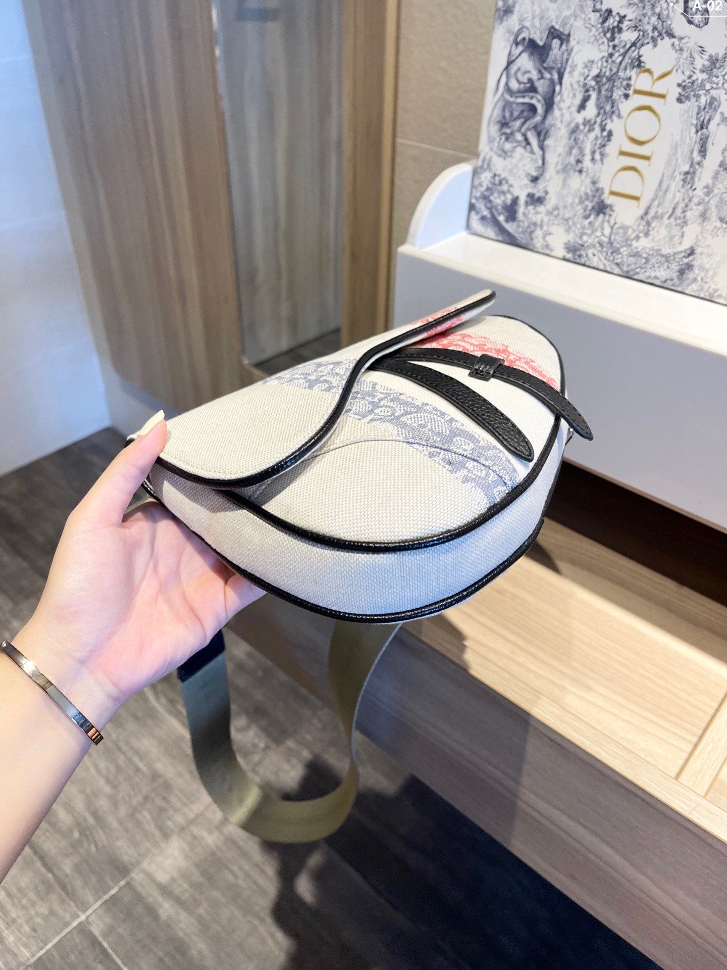 Designer Handbags dior 305