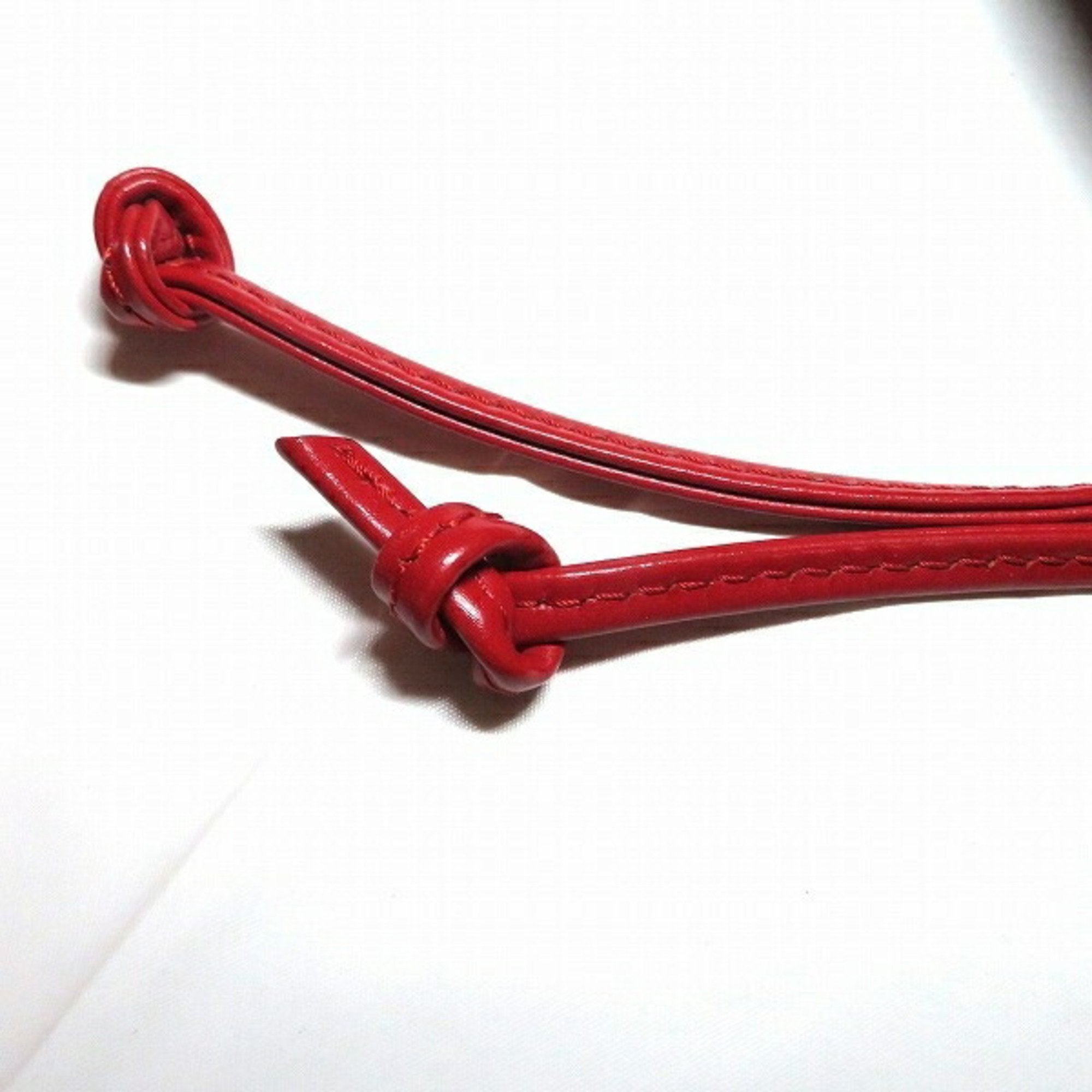 Louis Vuitton Red Leather Noe shopper bag