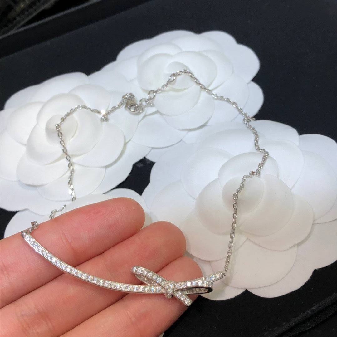 BG - Holiday Necklace chanel058