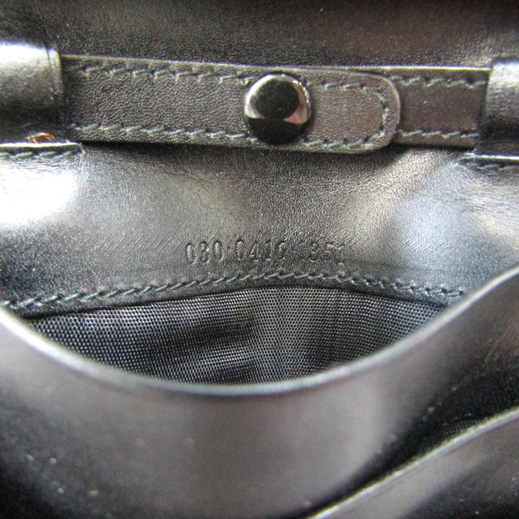 Gucci Black Leather  wallet accessories