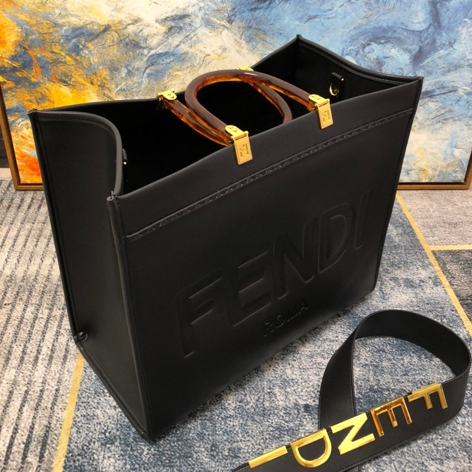 Luxury  Bags Fendi 260