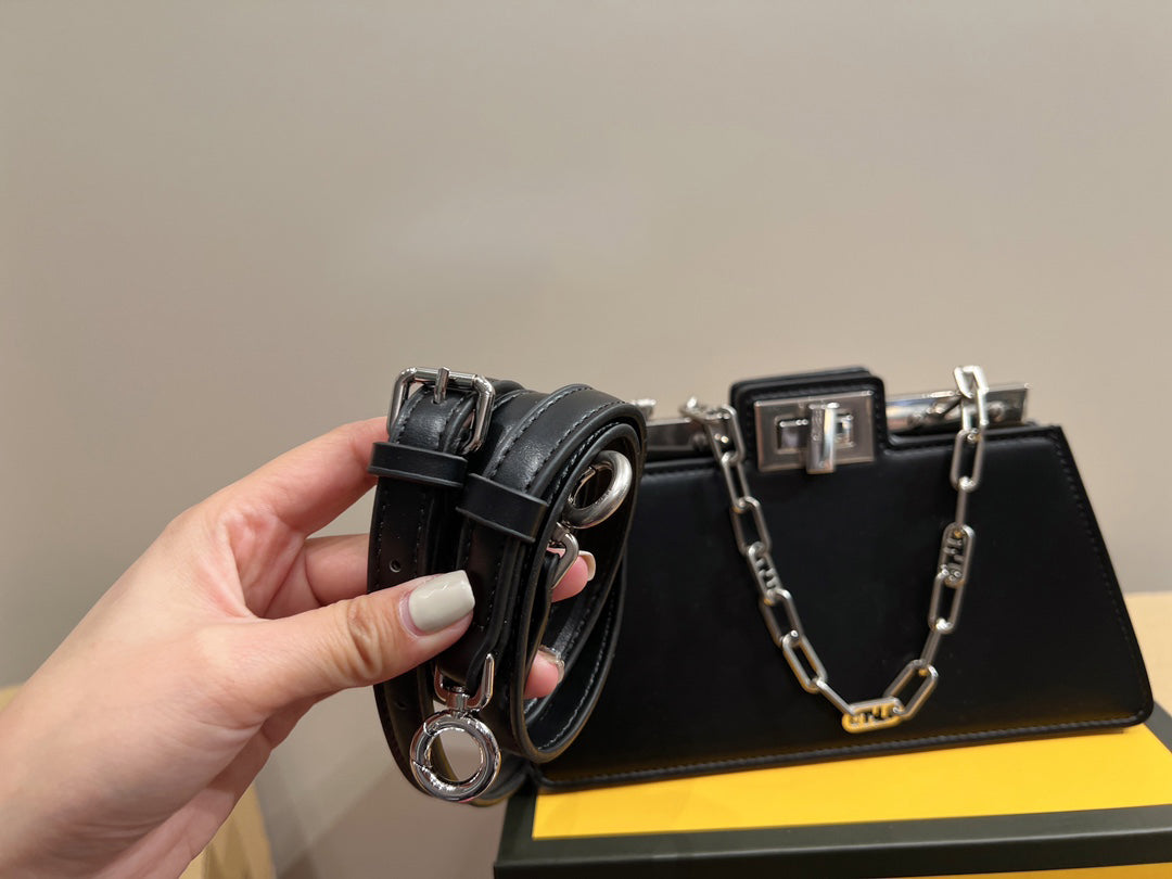 Luxury Bags Fendi 290