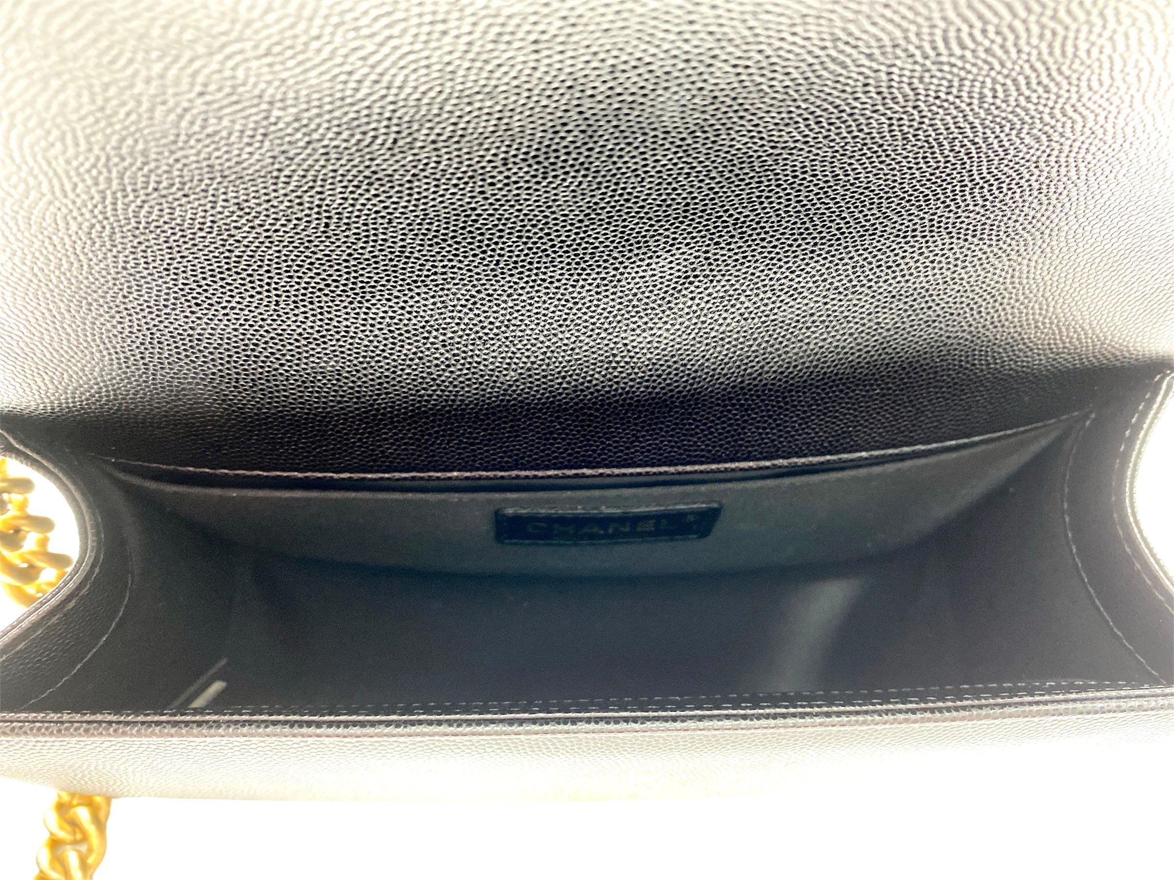 Handbag Luxury Designer By Chanel  Size: Medium