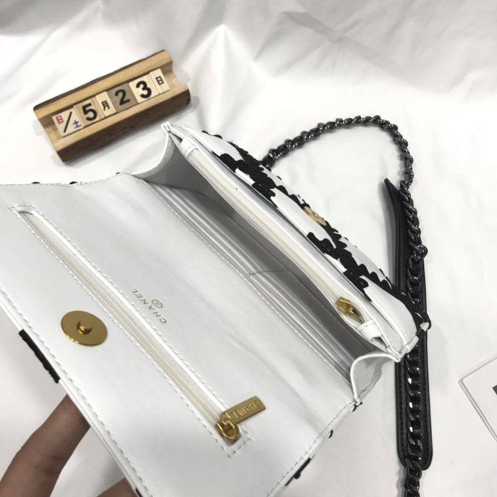 Designer Handbags Chanel 230