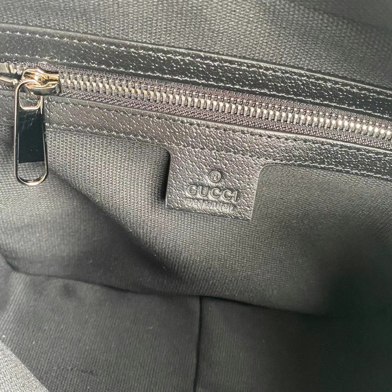 Gucci   Luxury Bags  992