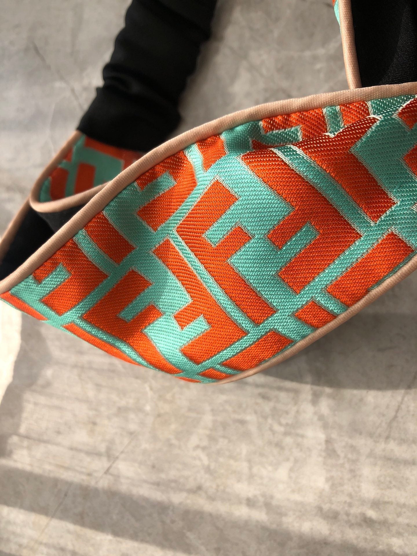 Luxury Hair Band Fendi 023