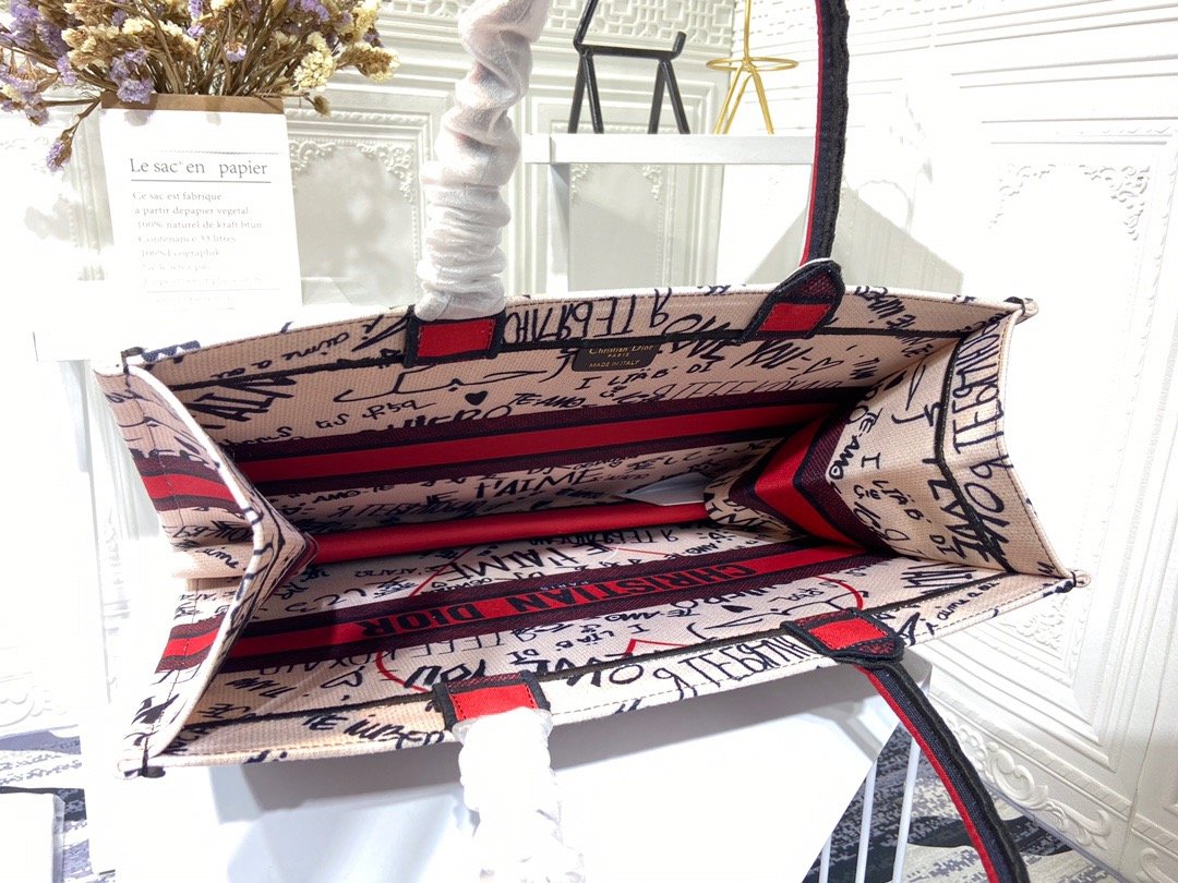 Designer Handbags dior 136