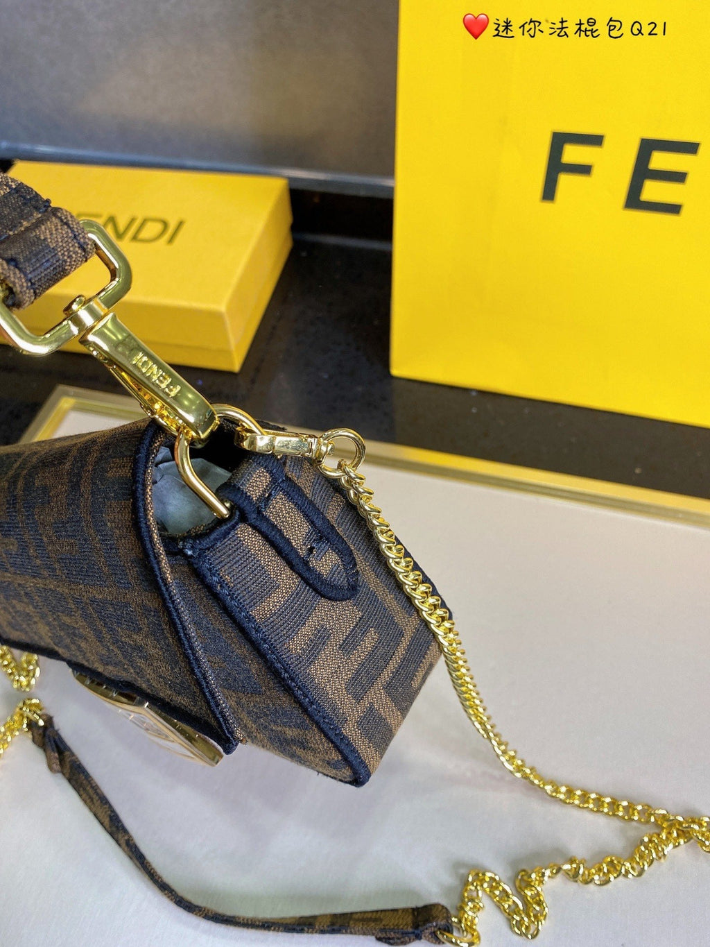 Luxury  Bags Fendi 135