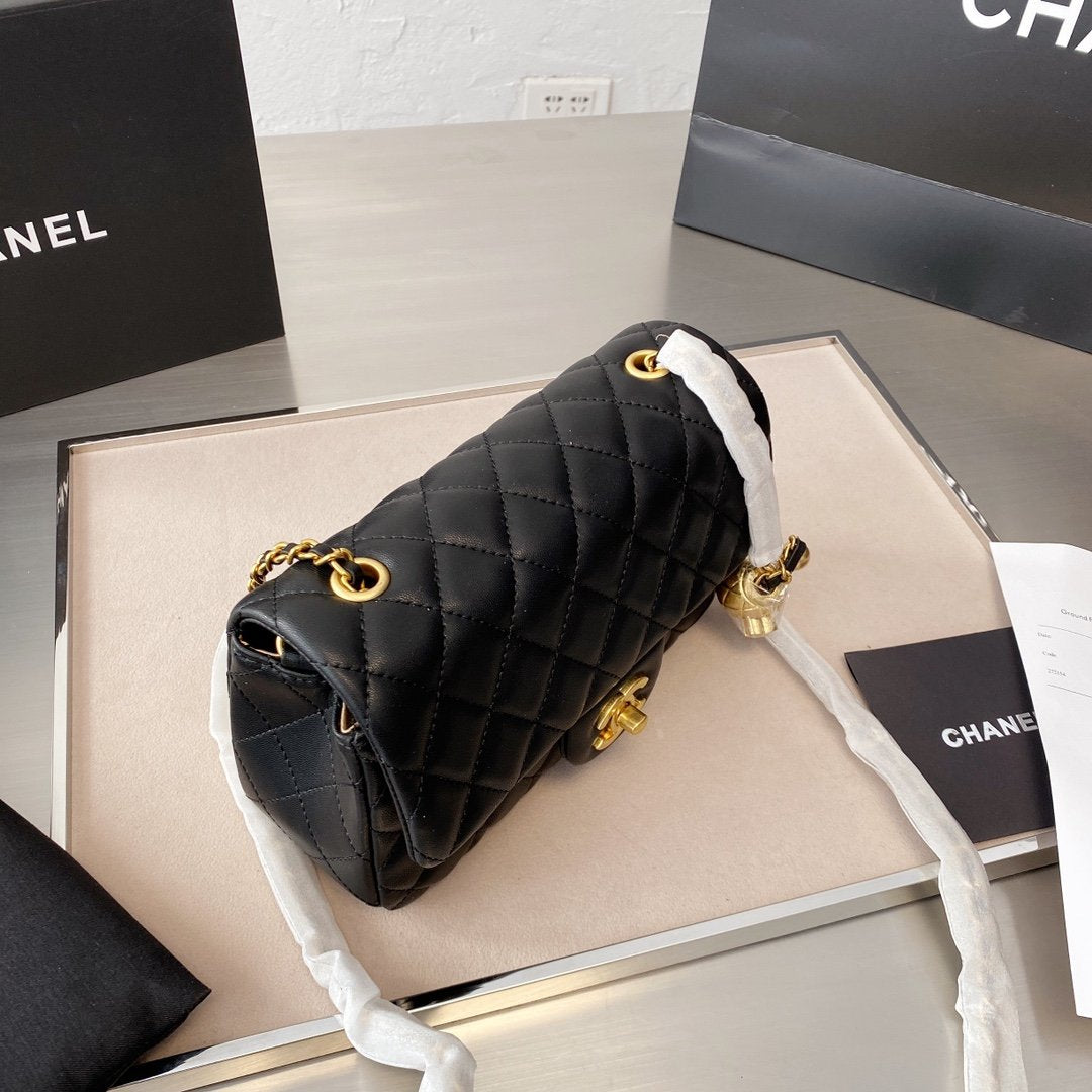 Designer Handbags Chanel 047