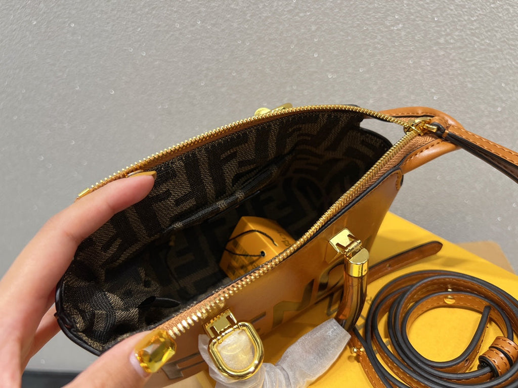 Luxury  Bags Fendi 275