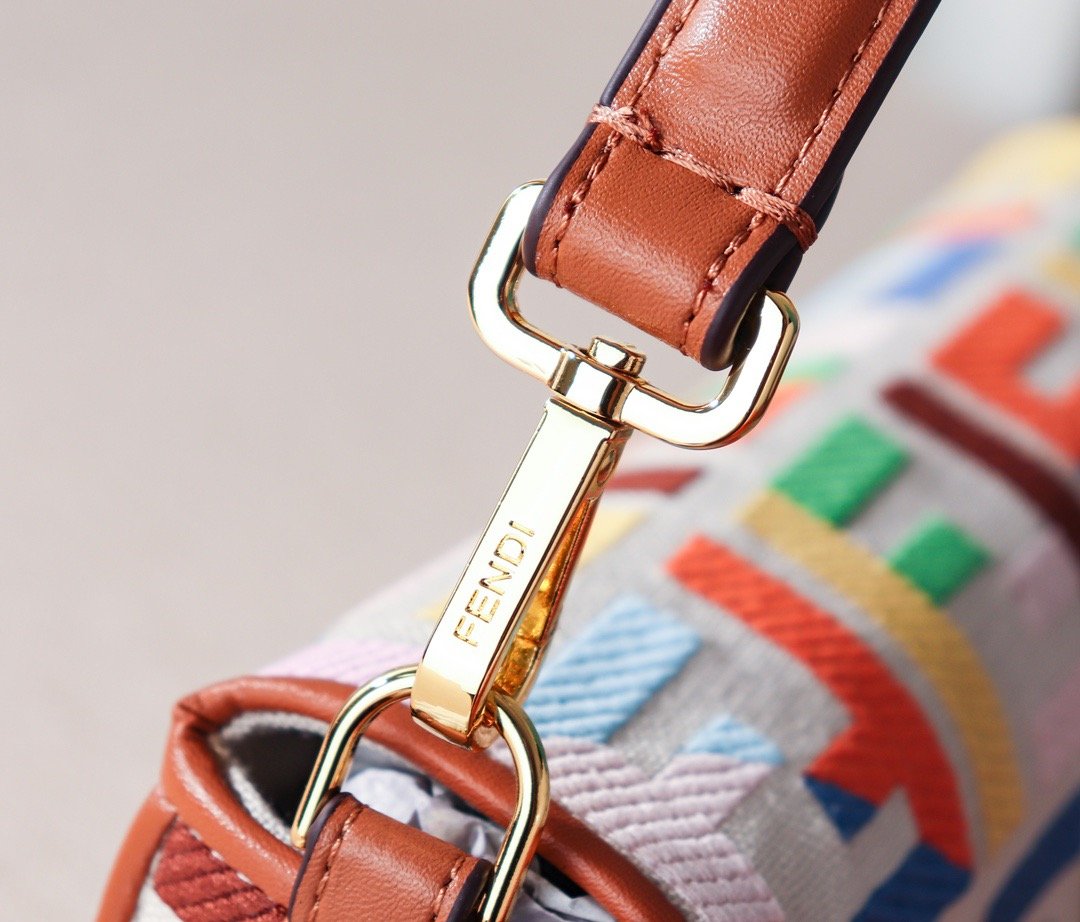 Luxury  Bags Fendi 062