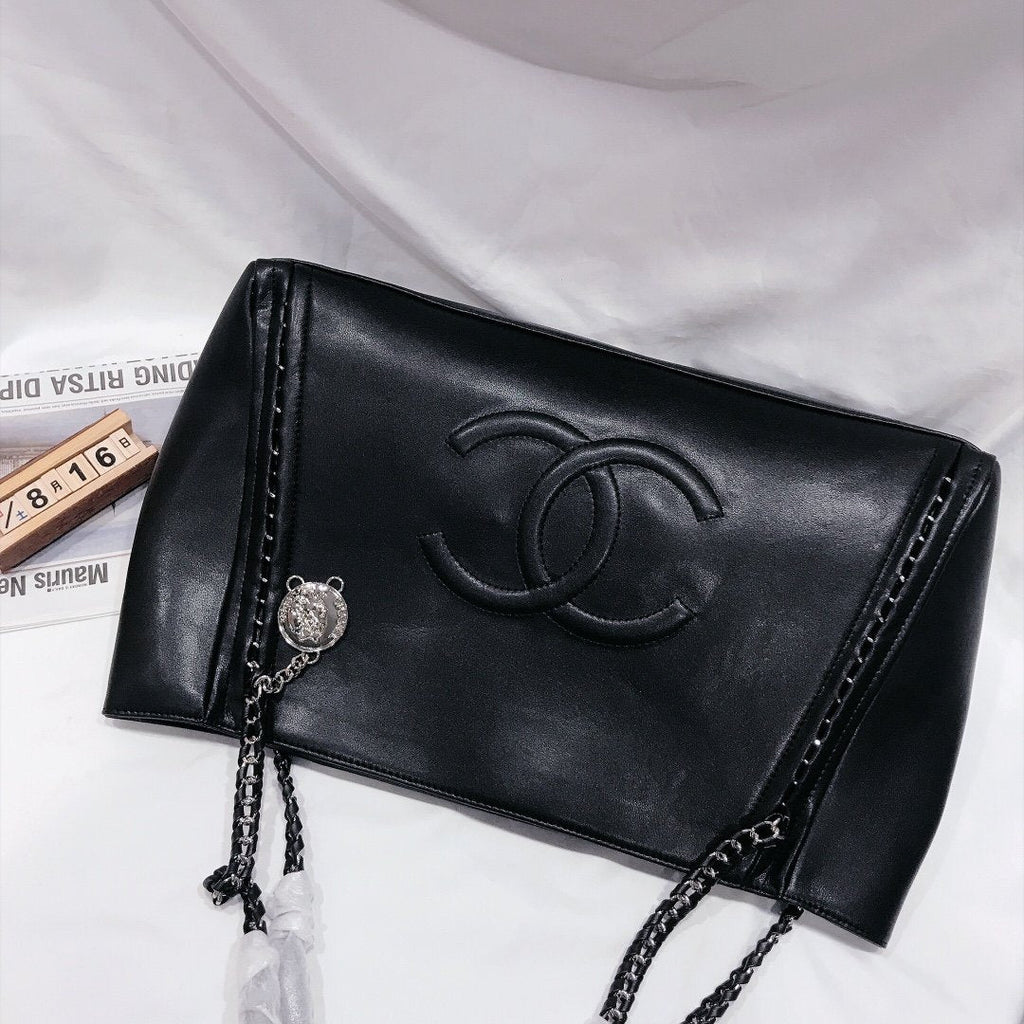 Designer Handbags Chanel 210