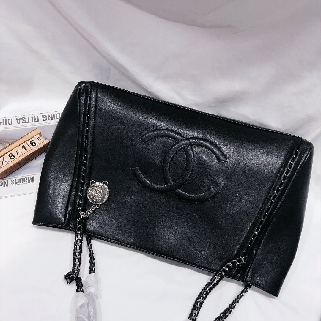Designer Handbags Chanel 210
