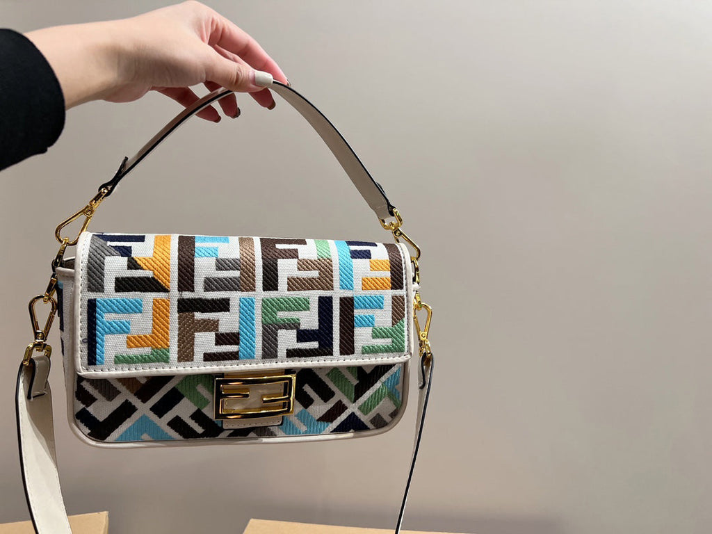 Luxury Bags Fendi 294
