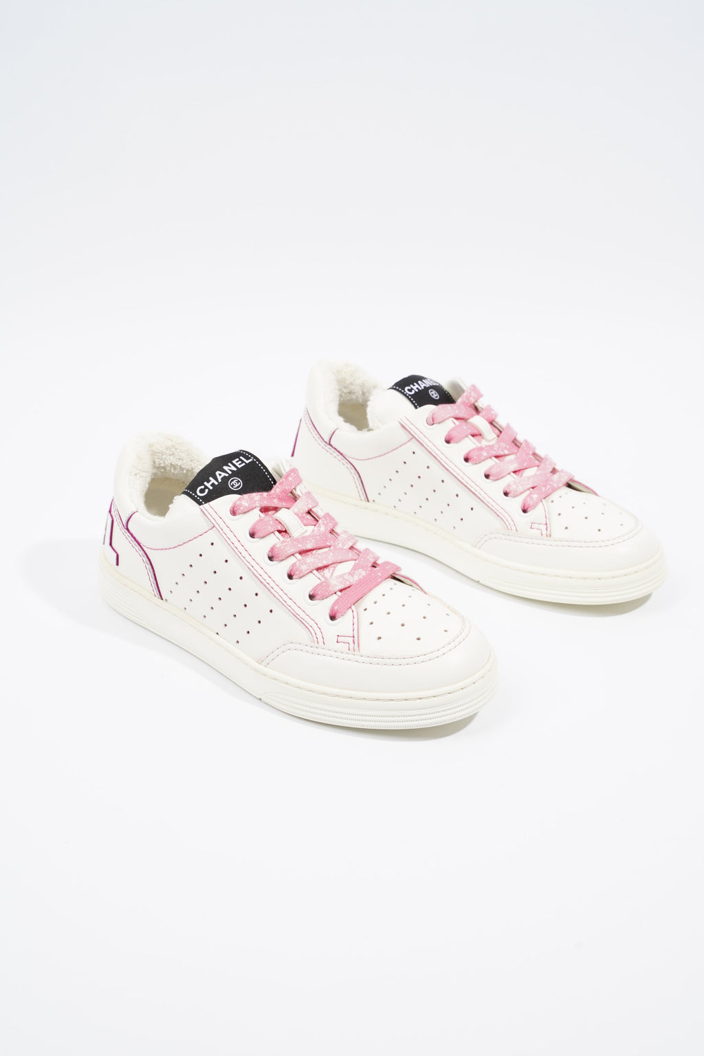 Chanel Chanel Logo White / Pink Calfskin Leather EU 37 UK 4