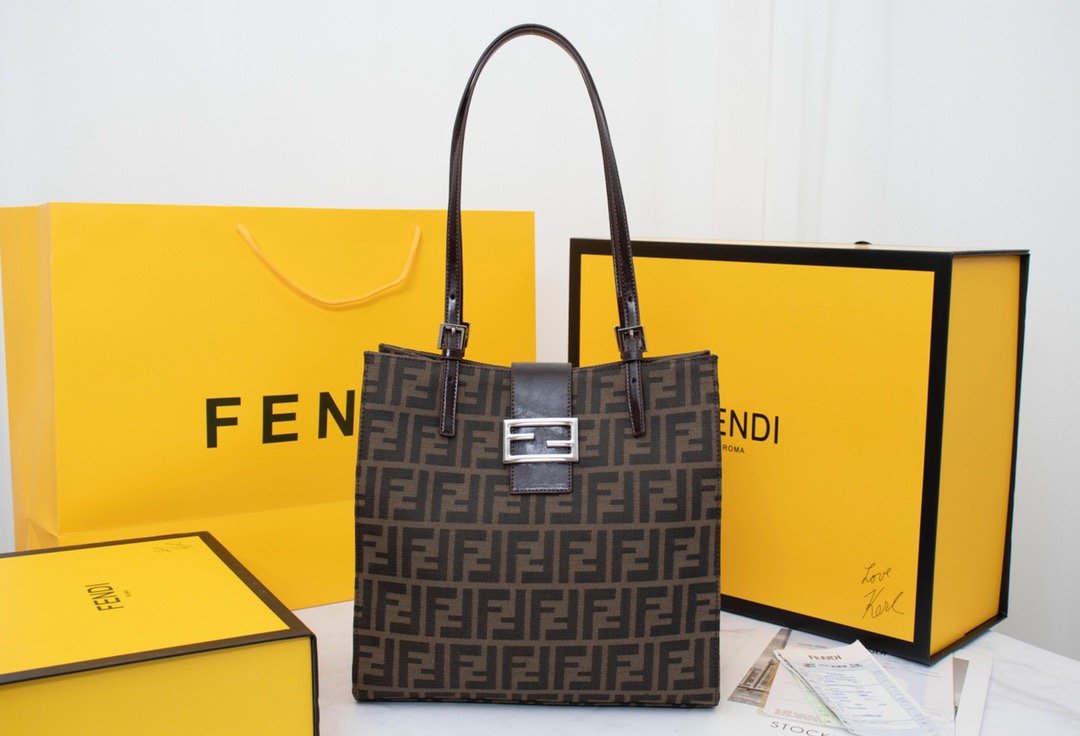 Designer Handbags Fendi 027