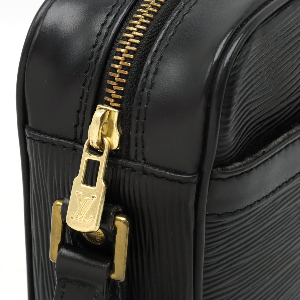 LOUIS VUITTON Louis Vuitton Epic Trocadero 24 Shoulder Bag Leather Noir Black Black Gold  M52312