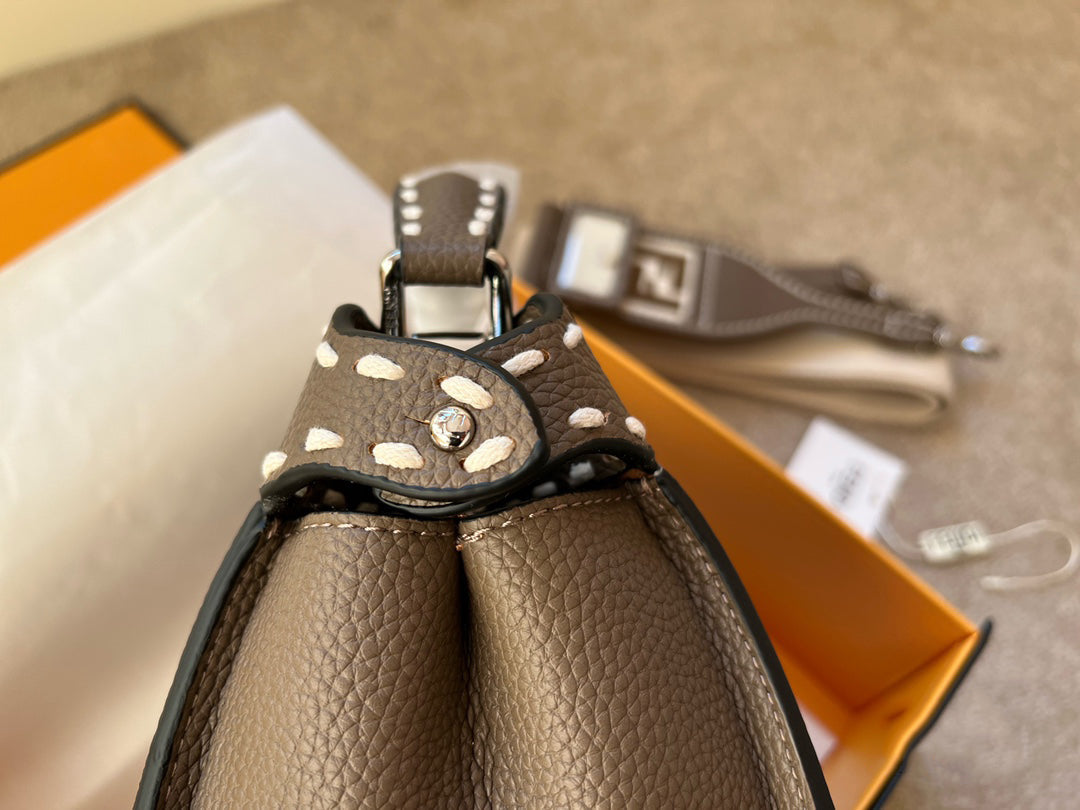 Luxury  Bags Fendi 249