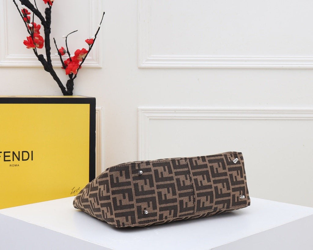 Designer Handbags Fendi 102