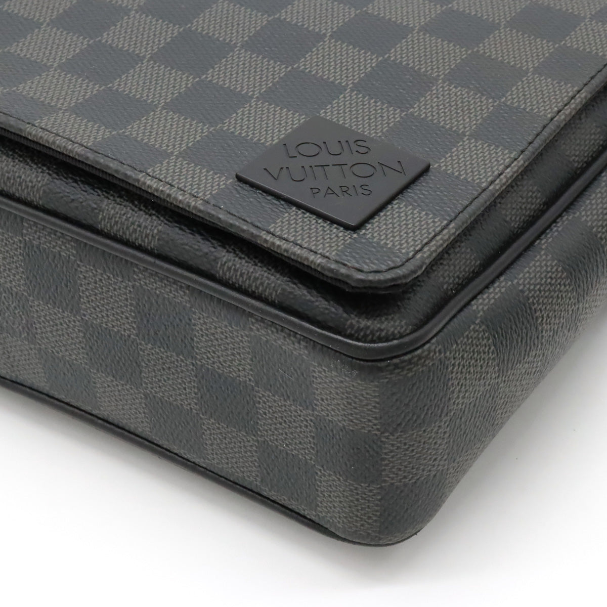 LOUIS VUITTON Louis Vuitton Damiegraphit District PM NV3 Shoulder Bag Messenger Bag Slipper N42710