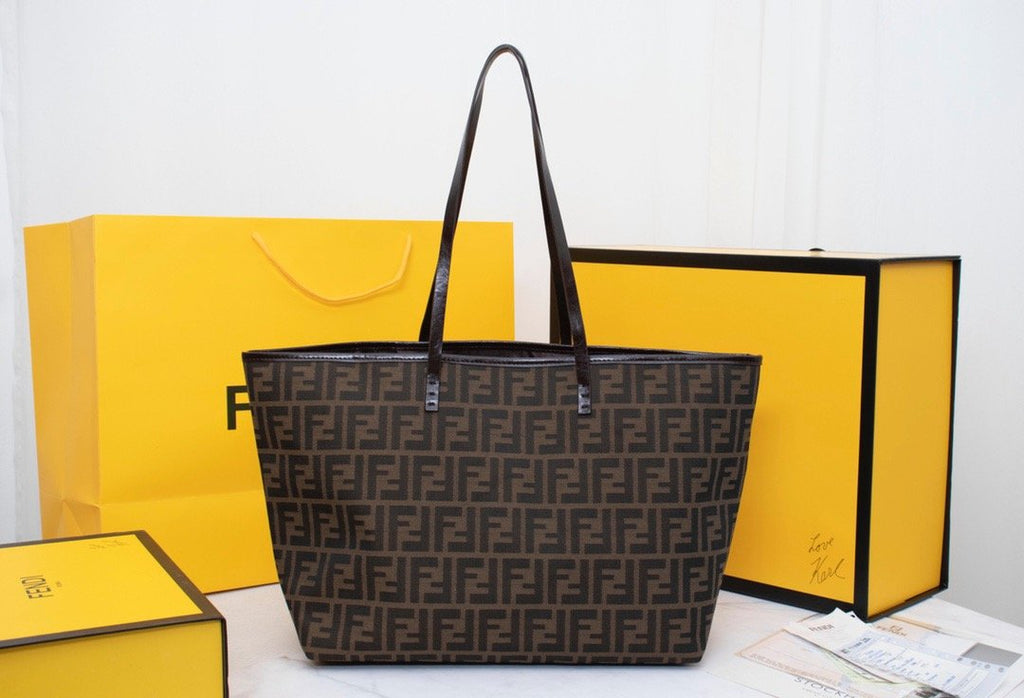 Luxury  Bags Fendi 028