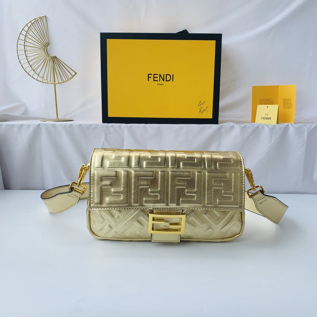 Luxury  Bags Fendi 179