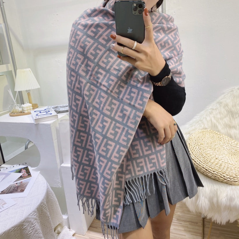 Luxury Fendi  Scarf 017