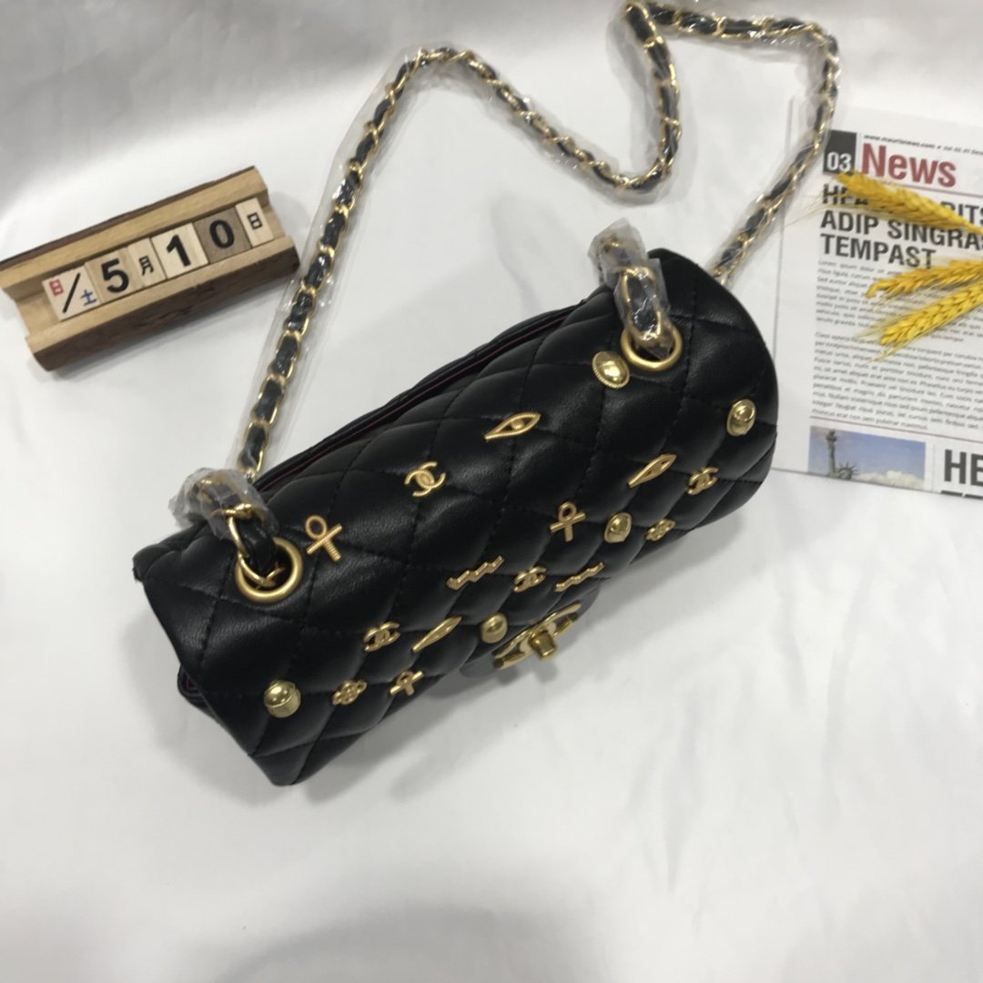 Designer Handbags Chanel 205